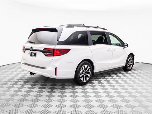 New 2026 Honda Odyssey EX-L image 6