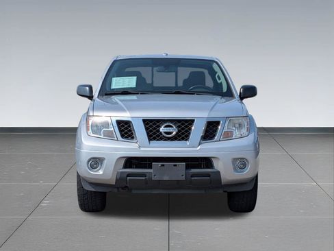 Used 2013 Nissan Frontier SV w/ SV Value Truck Pkg AWD/4WD image 8