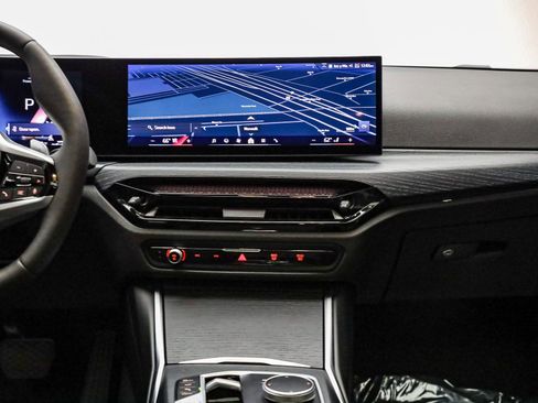 Used 2025 BMW 330i Sedan w/ Premium Package image 14