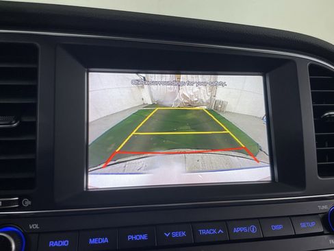 Used 2018 Hyundai Elantra SEL image 15