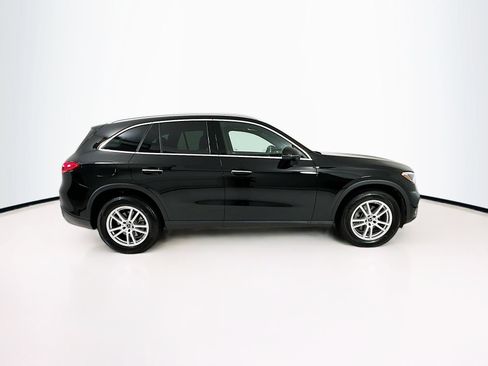 Used 2025 Mercedes-Benz GLC 300 image 9