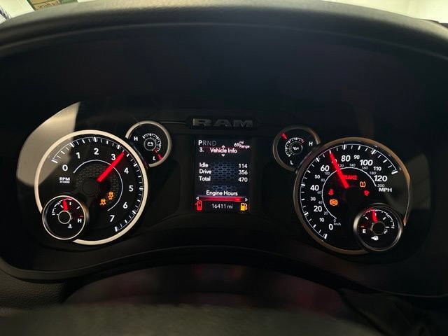 Used 2026 RAM 2500 Big Horn AWD/4WD image 13
