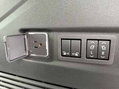 New 2026 Chevrolet Tahoe RST image 40