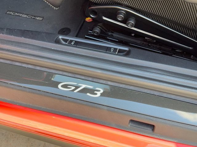 Used 2018 Porsche 911 GT3 RWD image 9