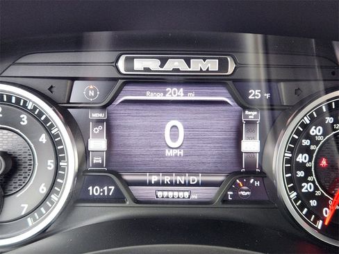 Used 2022 RAM 2500 Laramie w/ Night Edition image 16