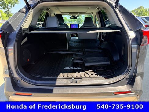 Used 2023 Toyota RAV4 Limited AWD/4WD image 25