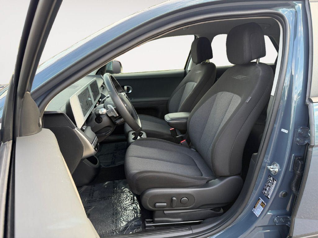 Certified 2024 Hyundai Ioniq 5 SEL RWD image 7