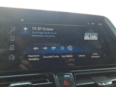 Used 2025 Chevrolet TrailBlazer LT w/ LT Cold Weather Package AWD/4WD image 11
