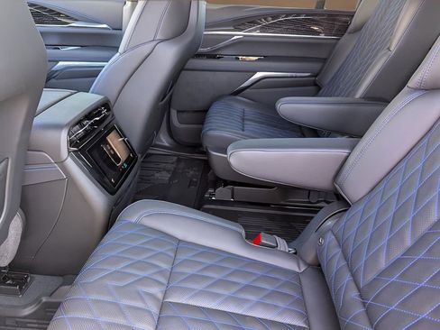 New 2026 Cadillac Escalade IQ Sport 1 w/ LPO, Floor Liner Package image 15