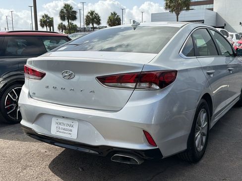 Used 2019 Hyundai Sonata SE FWD image 4