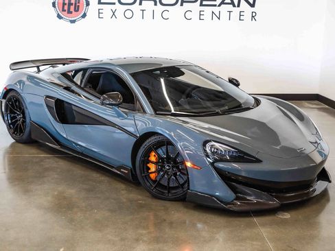 Used 2019 McLaren 600LT RWD image 2