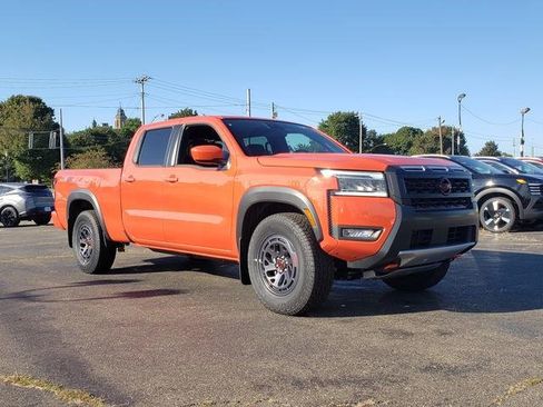 New 2025 Nissan Frontier PRO-4X w/ Interior Protection Package image 9