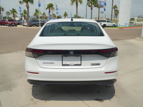 New 2026 Honda Accord SE image 6