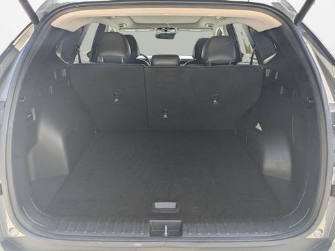 Used 2024 Hyundai Tucson Limited FWD image 13