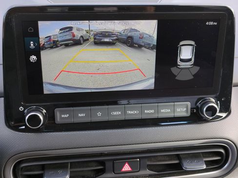 Certified 2022 Hyundai Kona Limited FWD image 17