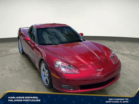Used 2007 Chevrolet Corvette Coupe w/ Performance Package RWD image 12