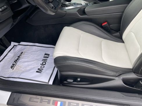 Used 2021 Chevrolet Camaro LT w/ RS Package image 4