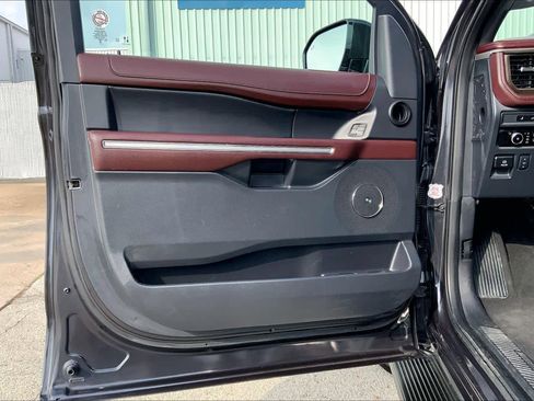 Used 2024 Ford Expedition Max Limited RWD image 22