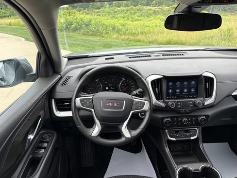 Used 2023 GMC Terrain SLE w/ Driver Convenience Package FWD image 44