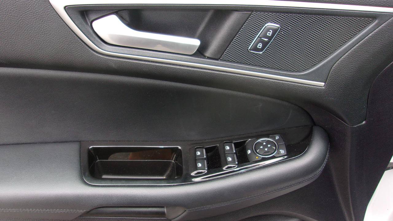Used 2019 Ford Edge SEL w/ Equipment Group 201A AWD/4WD image 10