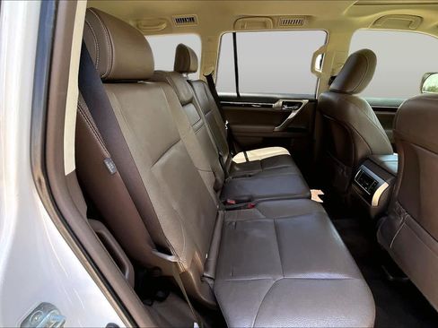 Used 2016 Lexus GX 460 AWD/4WD image 19