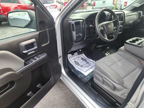 Used 2019 Chevrolet Silverado 1500 W/T w/ WT Convenience Package AWD/4WD image 15