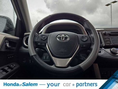 Used 2014 Toyota RAV4 Limited w/ Technology Package AWD/4WD image 15