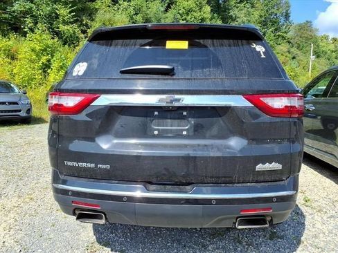 Used 2018 Chevrolet Traverse High Country AWD/4WD image 17