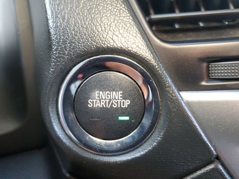 Used 2017 Chevrolet Suburban Premier AWD/4WD image 23