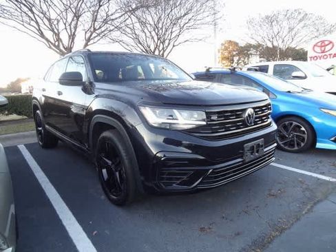 Used 2023 Volkswagen Atlas Cross Sport SEL R-Line image 3