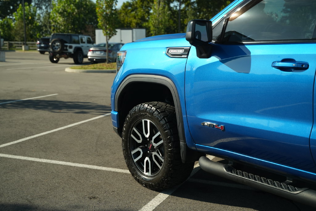 Used 2022 GMC Sierra 1500 AT4 w/ AT4 Premium Package AWD/4WD image 46
