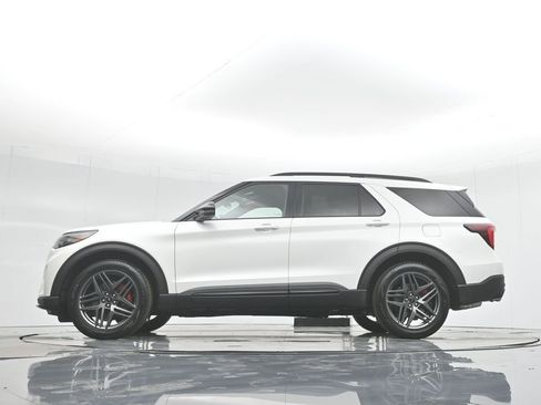 New 2025 Ford Explorer ST w/ Sun And Sound Package image 7