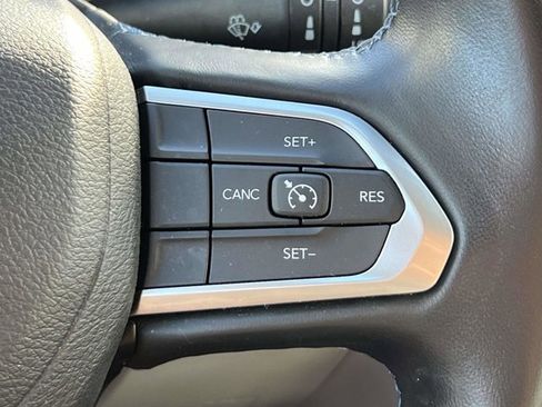 Certified 2022 Jeep Compass Latitude w/ Convenience Group image 21