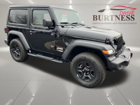 Used 2021 Jeep Wrangler Sport image 9