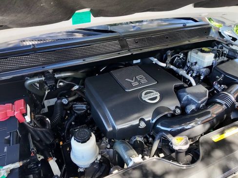 Used 2014 Nissan Titan SV w/ SV Value Truck Package image 18