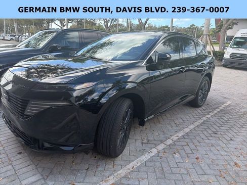 Used 2025 Nissan Murano Platinum w/ Cargo Package image 3