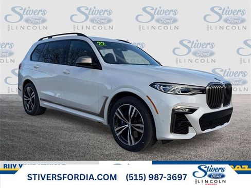 Used 2022 BMW X7 M50i w/ Cold Weather Package image 1
