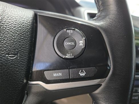 Used 2021 Honda Pilot Touring image 16