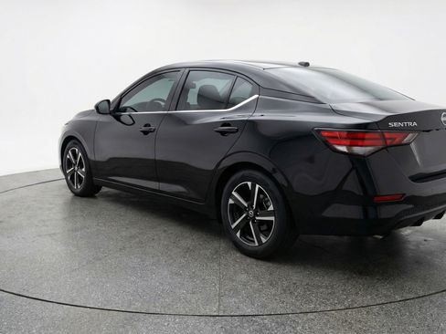 Used 2025 Nissan Sentra SV image 6