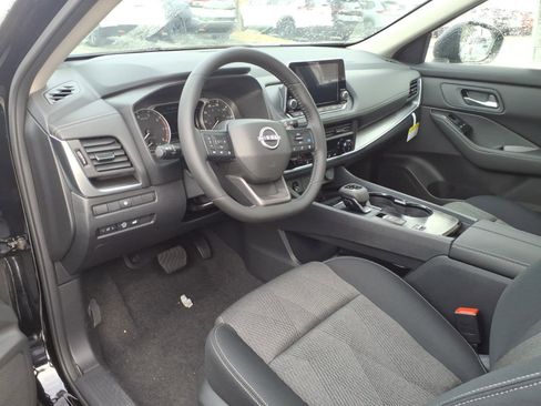 New 2026 Nissan Rogue SV FWD image 4