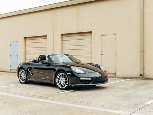 Used 2011 Porsche Boxster RWD image 32
