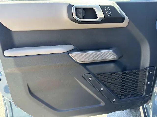 Used 2023 Ford Bronco Wildtrak AWD/4WD image 29