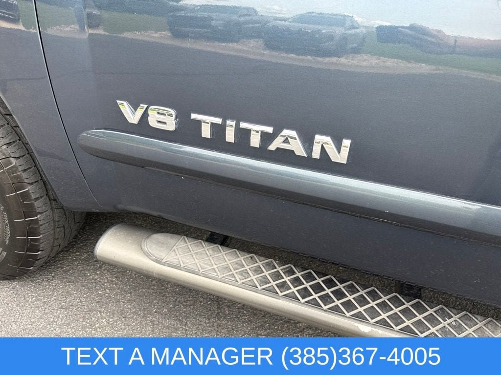 Used 2014 Nissan Titan SV w/ SV Value Truck Package AWD/4WD image 11