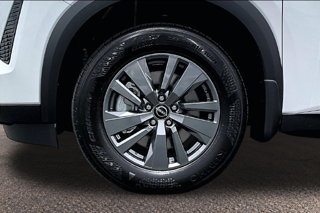 New 2026 Nissan Pathfinder SV w/ Cargo Package FWD image 11