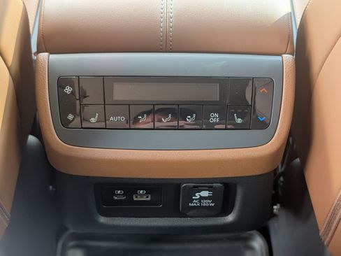 Used 2025 Nissan Pathfinder Platinum w/ Cargo Package FWD image 30