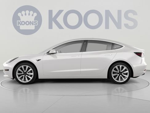 Used 2018 Tesla Model 3 Long Range RWD image 2
