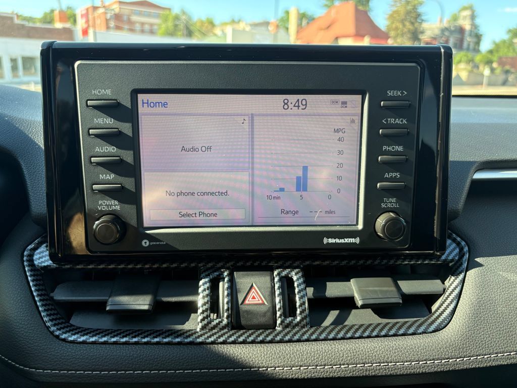 Used 2021 Toyota RAV4 XLE AWD/4WD image 22