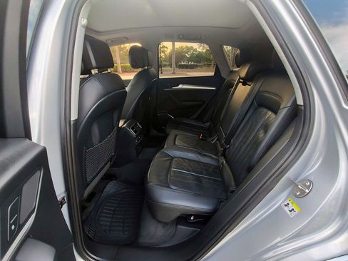 Used 2018 Audi Q5 2.0T Premium w/ Convenience Package image 11