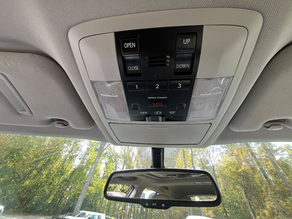Used 2011 Lexus CT 200h Premium w/ Premium Audio Pkg FWD image 29
