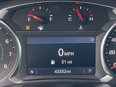 Used 2023 Chevrolet Traverse LT AWD/4WD image 16